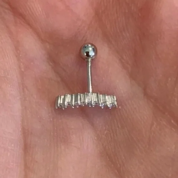 Silver Crystal Cluster Arch Cartilage Earring - Picture 3 of 3